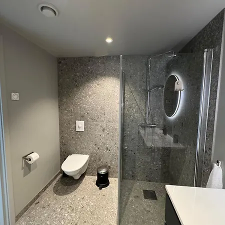 Modern With Balcony And Free Parking Daire *