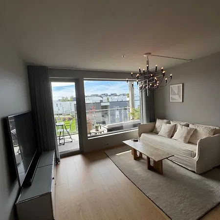 Modern With Balcony And Free Parking Daire Sola