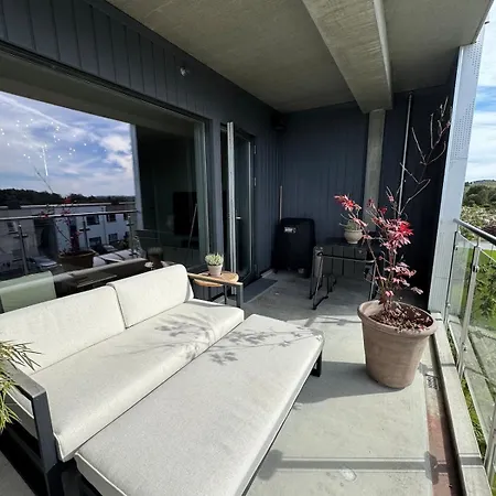 Leilighet Modern With Balcony And Free Parking Sola